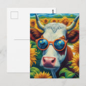 A Cow in Sunglasses in a Sunflower Field Briefkaart (Voorkant / Achterkant)