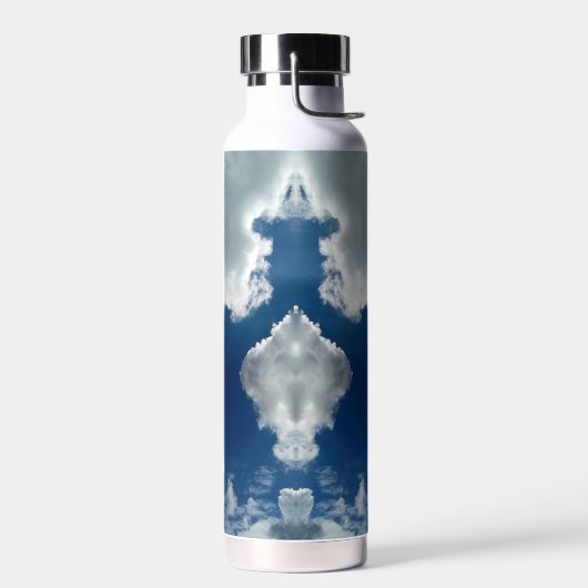 A curve in the clouds waterfles (Links)