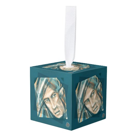 A Defiant Green Elf Kubus Ornament (Voorkant hoekig)