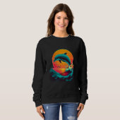 A Dolphin's Sunset Leap Cute Jumping Dolphin Retro Trui (Voorkant volledig)