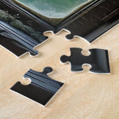 A Dreamcatcher in a Window overlooking Mountains Legpuzzel (Zijkant)