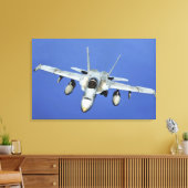 A F/A-18 Hornet neemt deel aan een missie Canvas Afdruk (Insitu (Woonkamer))