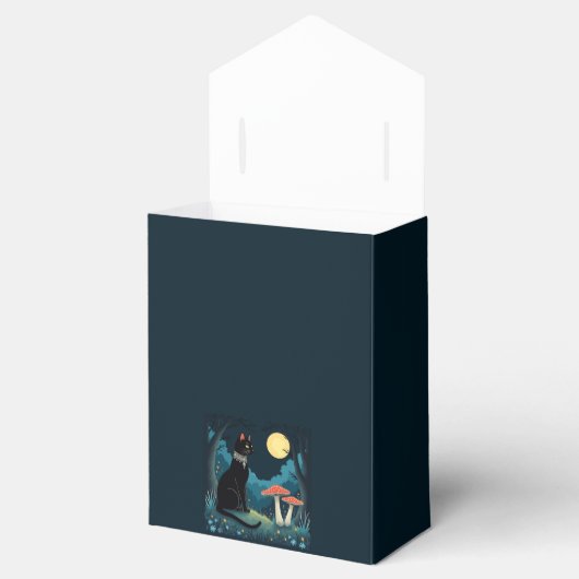 A Familiar Black Cat And Toadstools Halloween 1 Bedankdoosjes (Geopend)