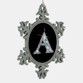 A Faux-"Diamond"-monogram Tin Sneeuwvlok Ornament (Links)