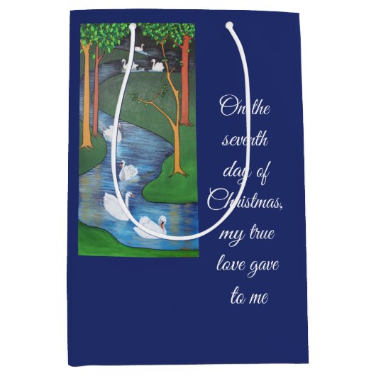 A Flock of Seven Swans-A-Swimming  Medium Cadeauzakje (Voorkant)