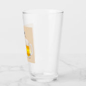 A fun and quirky “Sip Happens” pint glass Glas (Links)