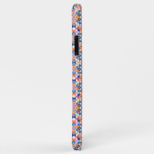 A geometric patterned phone case with vibrant  (Achterkant/rechts)