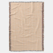 A gingham checkered blanket in shades of beige  deken (Voorkant Verticaal)