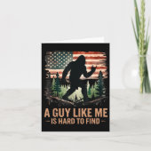 A Guy Like Me Is Hard To Find Bigfoot Funny Hiking Kaart (Voorkant)