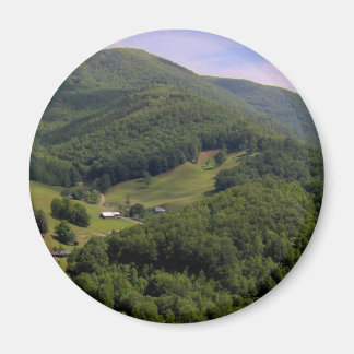 A highland weidegrond / Maggie Valley, North Carol Magneet