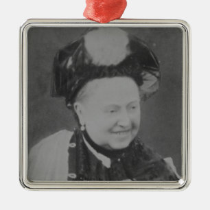 A Jubilee Portrait of Queen Victoria (1819-1901) L Metalen Ornament