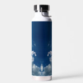 A large cloud waterfles (Links)