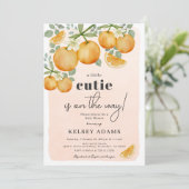 A Little Cutie is op de weg Baby shower uitnodigen Kaart (Staand voorkant)