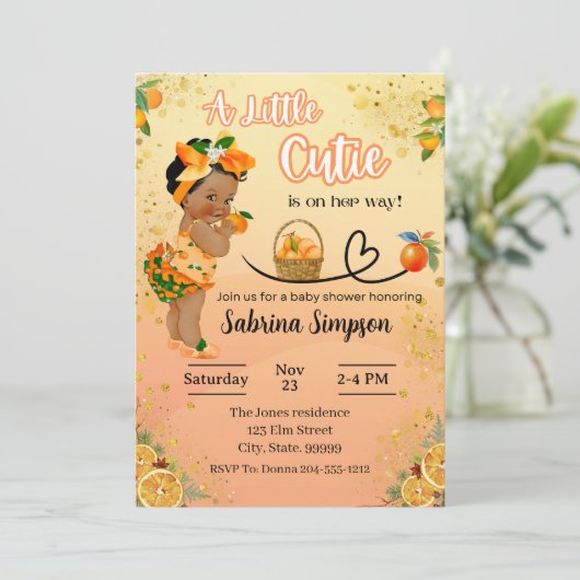 A Little Cutie is op weg naar Baby shower Girl Kaart (Staand voorkant)