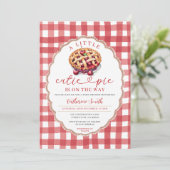 A Little Cutie Pie is onderweg naar Baby shower Re Kaart (Staand voorkant)