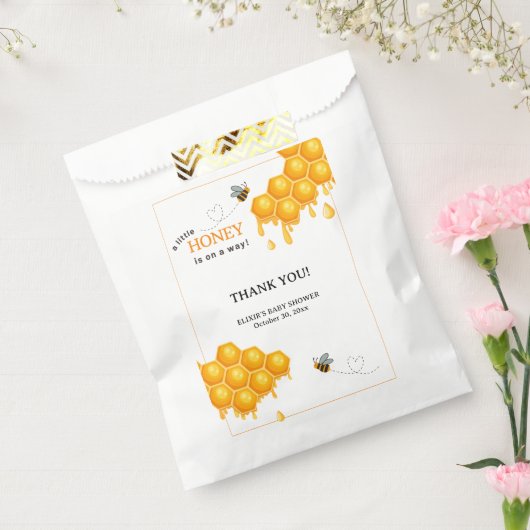 A Little Honey Is On The Way Honingraat Baby showe Bedankzakje (Gezegeld)