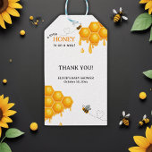 A Little Honey Is On The Way Honingraat Baby showe Cadeaulabel
