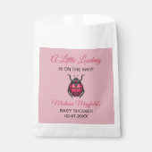 A Little Love Bug Is On The Way Ladybug Bedankzakje (Voorkant)