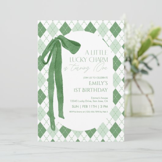 A Little Lucky Charm Is Turning One Invitation Kaart (Staand voorkant)