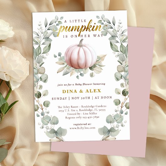 A Little Pumpkin Is on Her Way Fall Baby Shower Kaart