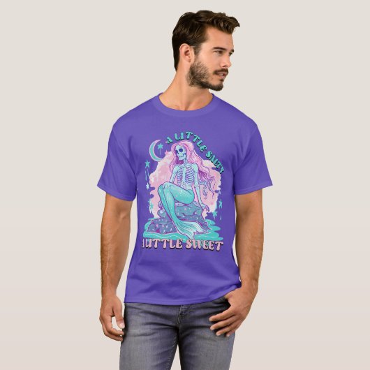 A Little Salty A Little Sweet Mermaid Skeleton Sum T-shirt (Voorkant volledig)