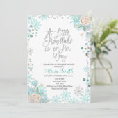 A Little Snowflake is op weg naar het Baby shower Kaart (Staand voorkant)