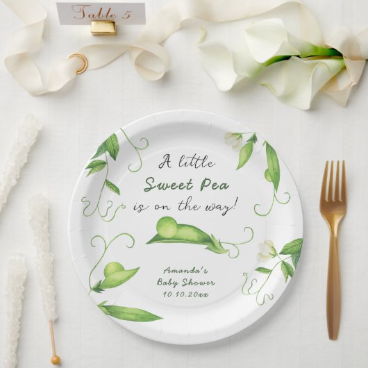 A Little Sweet Pea Is On The Way Baby Shower Papieren Bordje (Huwelijk)