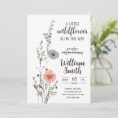 A Little Wildflower is onderweg - Bewerkbare Baby Kaart (Staand voorkant)