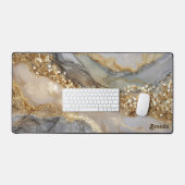 A luxurious gold and white marble background bureaumat (Keyboard & Muis)