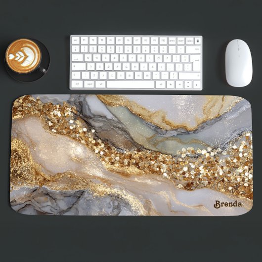 A luxurious gold and white marble background bureaumat