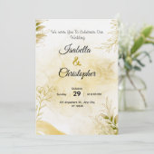 A luxurious wedding invitation in elegant gold kaart (Staand voorkant)
