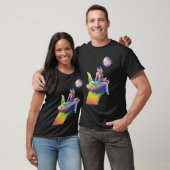 A mão que protege, acolhe e mantem o planeta t-shirt (Unisex)