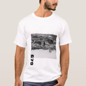 a mountain t-shirt (Voorkant)