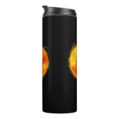 A painting of the sun in a space thermosbeker (Geroteerd rechts)