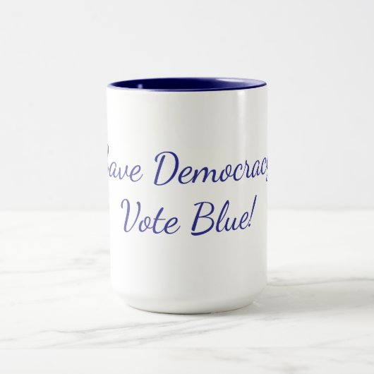 a pro democracy coffee mug mok (Midden)