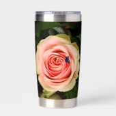 A rose and a butterfly geïsoleerde drinkbeker (Achterkant)