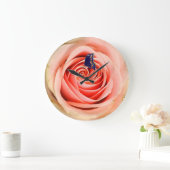 A rose and a butterfly grote klok (Huis)