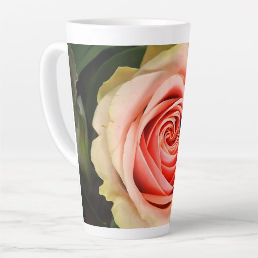 A rose and a butterfly latte mok (Linkerhoek)