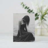 A Sad Woman in the Water Black and White Briefkaart (Staand voorkant)