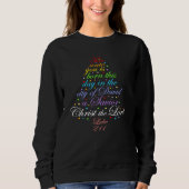 A Savior is Born Luke 2-11 Christmas Tree Shirts (Voorkant)