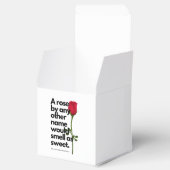A SHAKESPEARE POEM AND A ROSE  Favor Boxes Bedankdoosjes (Geopend)
