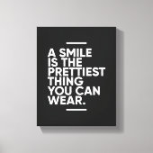 A Smile Is The Prettiest Thing | Inspirational Canvas Afdruk (Voorkant)