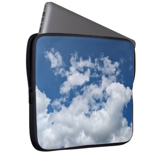 A soft cloud laptop sleeve (Voorkant Rechts)