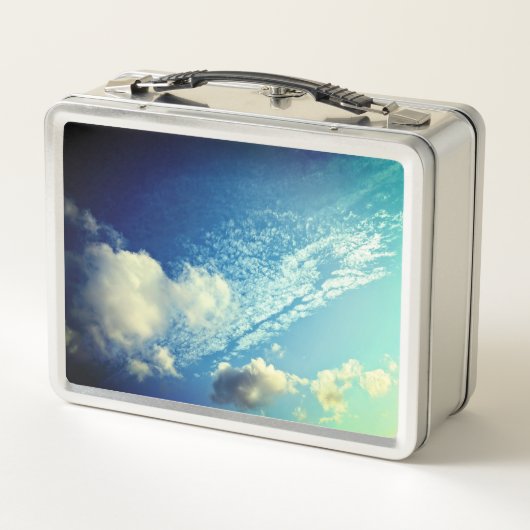 A sprinkling of clouds (Achterkant)