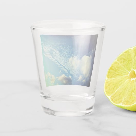 A sprinkling of clouds shot glas (Achterkant)