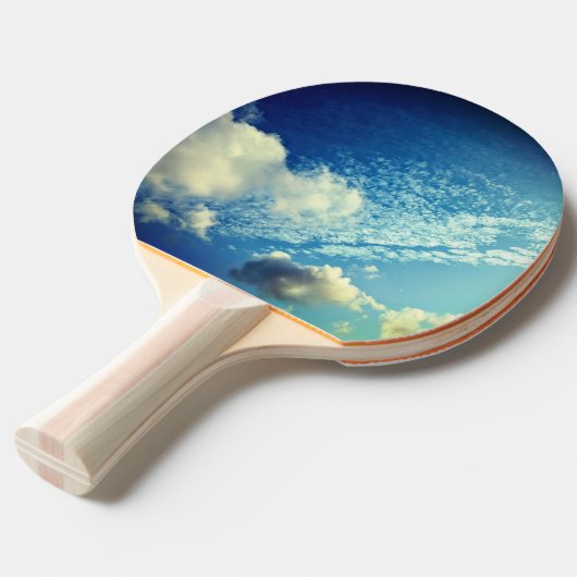 A sprinkling of clouds tafeltennisbatje (Voorkant Gekanteld)