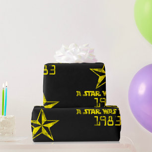  A Star werd in 1983 geboren als Yellow Star Cadeaupapier