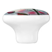 A Stem In Bloom: Het Ruby Roos Keramische Knop (Zijkant)