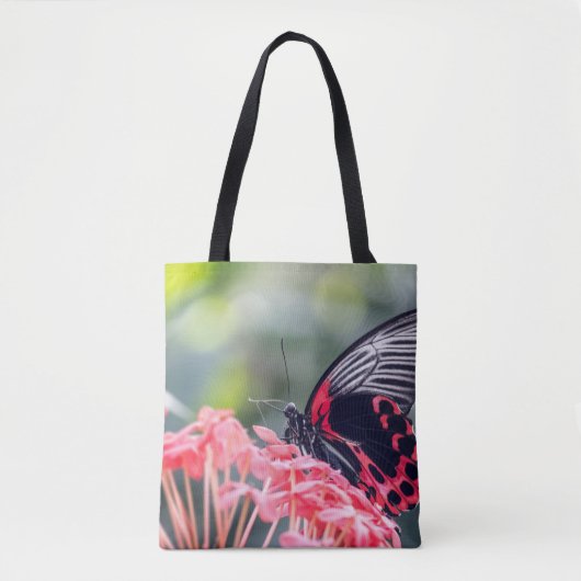 A striking red‑and‑black butterfly B Tote Bag (Voorkant)