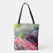 A striking red‑and‑black butterfly B Tote Bag (Achterkant)